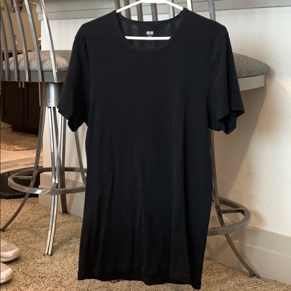 Uniqlo Supima Black T-Shirt Short Sleeve Large